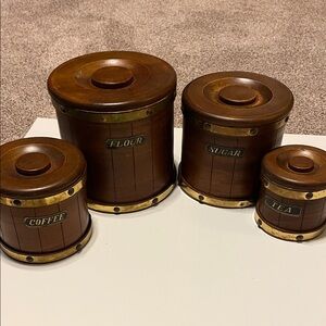 Classic Brown Canister Set for Kitchen Storage